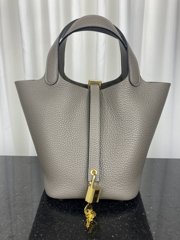 Hermes Handbags 149